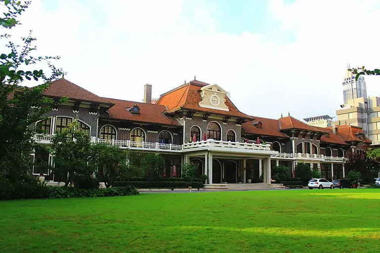 Shanghai: Art & Culture Guided tour in the French Concession & the Bund