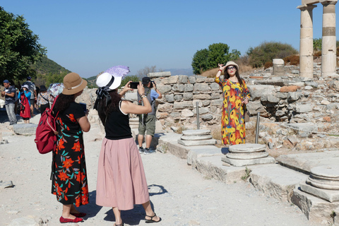 Izmir: Private Guided Ephesus Tour with Skip-the-Line Ticket
