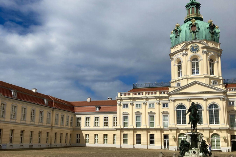 Berlin: Charlottenburg Palace Ticket & Highlights Audio Tour Berlin: Charlottenburg Palace Ticket & Audio Tour (DE)