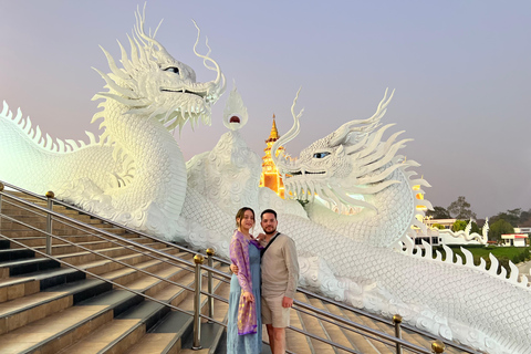 Chiang Mai: Chiang Rai-White-Blue-Big Buddha &amp; Lalitta Café[Privat] Chiang Rai-Weiß-Blau-Big Buddha &amp; Lalitta Café