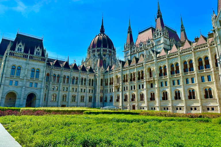 Budapest: Parliament Audio-Guided Tour with Optional Cruise EU Citizens