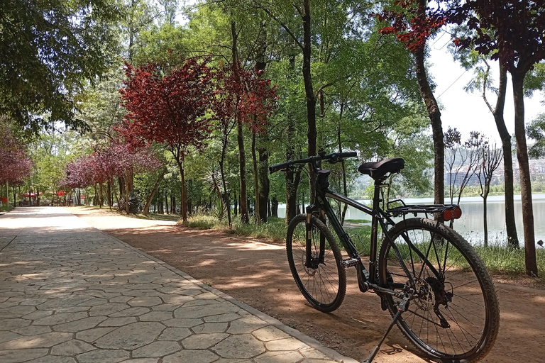 Tirana Bike Tour with Local Guide in English or Czech