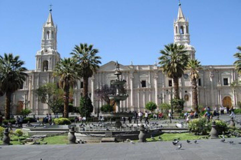 Walking tour of the historic center of Arequipa