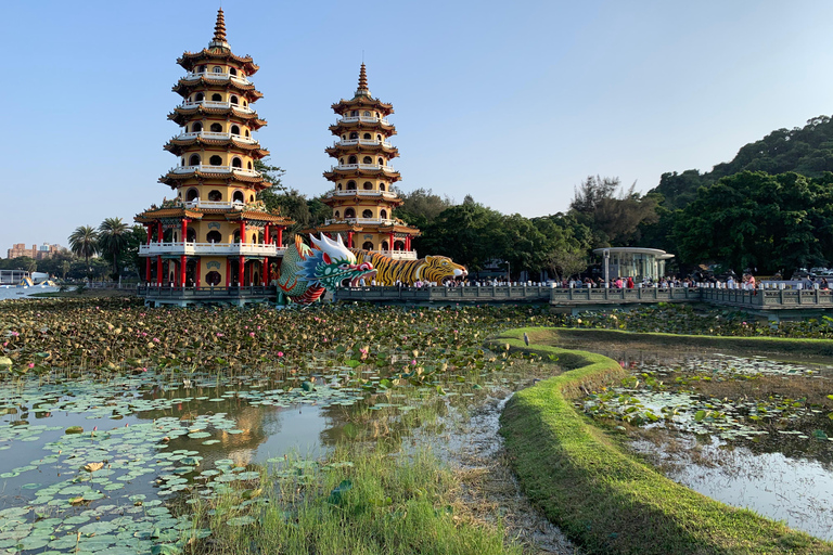 Kaohsiung City and Fo Guang Shan Monastery Private Tour