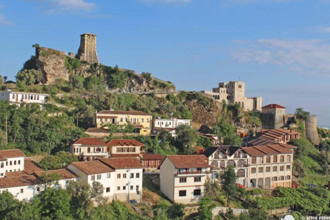 Au départ de Tirana : Excursion d&#039;une journée à Krujë avec déjeuner et dîner