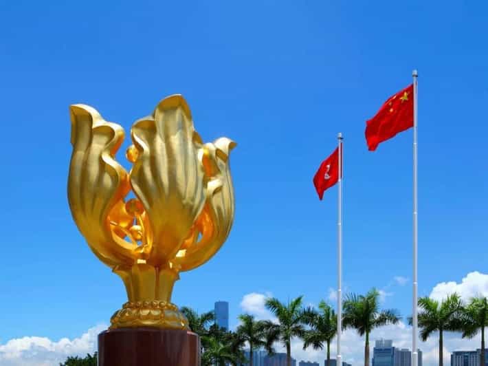 Hong Kong: Wong Tai Sin Temple and Victoria Harbour Tour