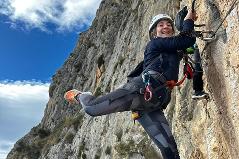 Benidorm: Klettersteig Ponoig, cerca de la Nucia