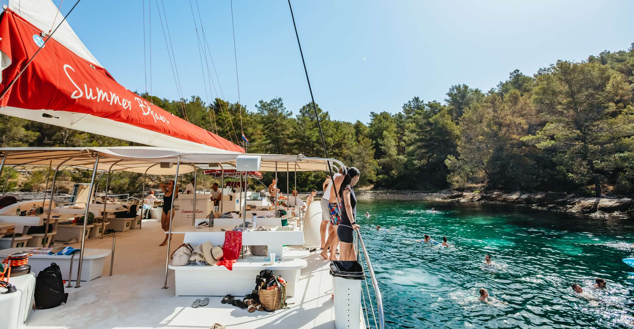 Croisière en catamaran d'une journée à Split vers les îles Hvar et Pakleni - Hizvo