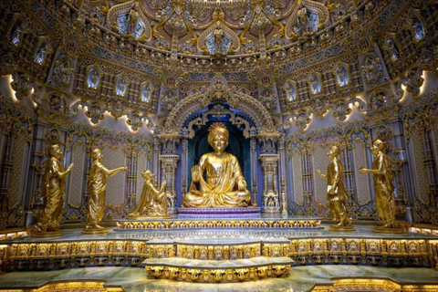 Delhi: 6 Hour Spiritual Temple Tour by Car With Female Guide Tour With Only Guide Service