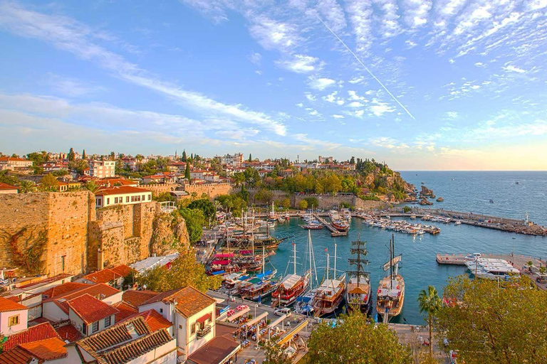 Antalya: Geführte Stadttour mit Bootstour und Wasserfällen
