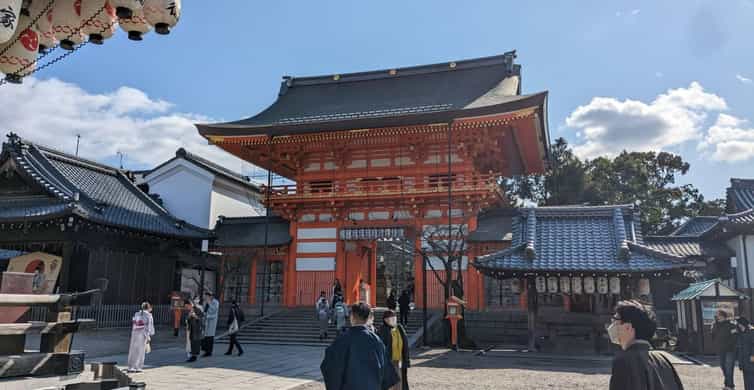 Kyoto: Walking tour Kiyomizu, Gion District with a Local