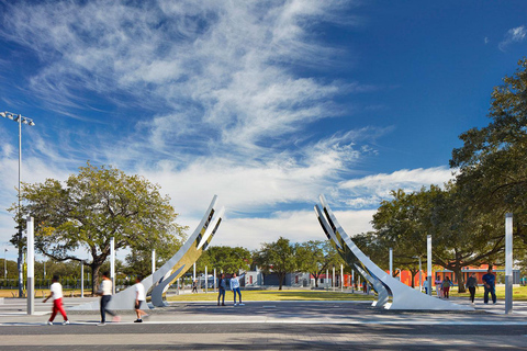 Houston: Curated Taco Tour with Bus Ride