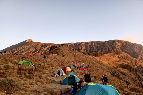 Trekking na górę Rinjani 2D/1N Krawędź krateru i szczyt