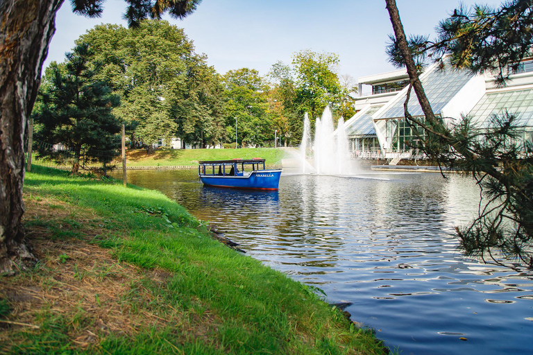 Riga: Audio-Guided Sightseeing Tour by Canal Boats