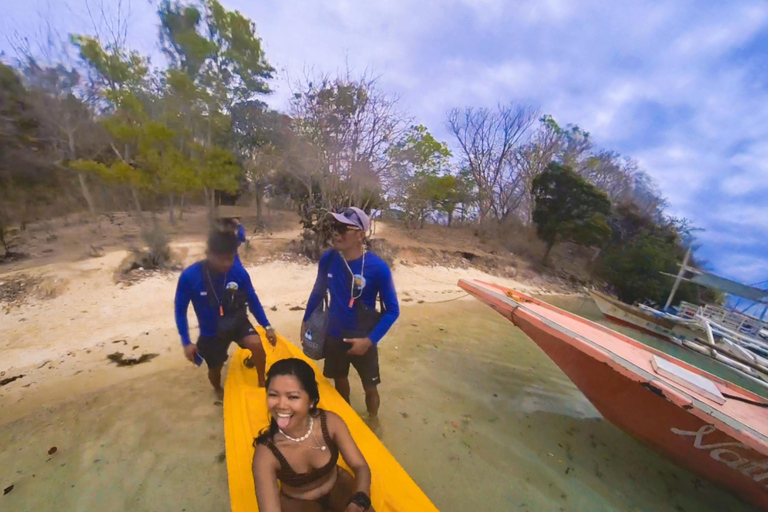 El Nido: 2-Day Island-Hopping Tour to Lincapan with Camping