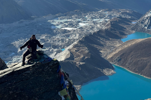 Gokyo Valley Circuit Trek – 13 Days