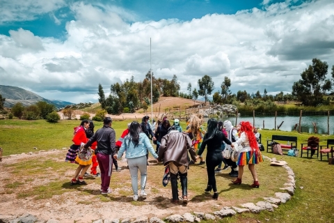 Von Cusco aus: Folkloristische Tour durch Cusco