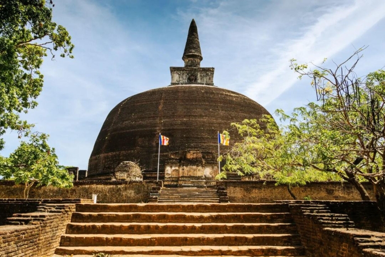 Exploración de la Ciudad Antigua de Polonnaruwa Desde Sigiriya/Dambulla