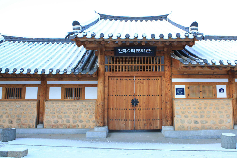 Jeonju Hanok Village and Daedunsan Serenity Nature Tour Departing from Dongdaemun H&C Park Station Exit 10