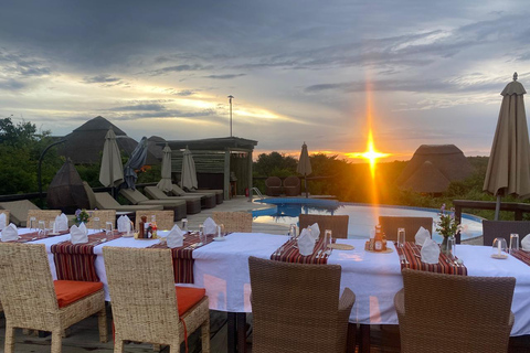 4 Days Queen Elizabeth Park Safari & Ruwenzori Mountain View