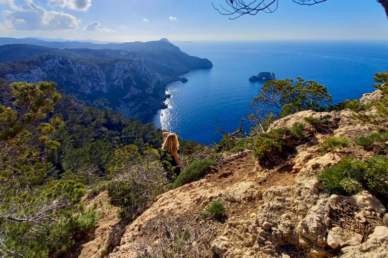 Ibiza: Retiro de un día con Yoga, Terapia de Sonido y Aventura