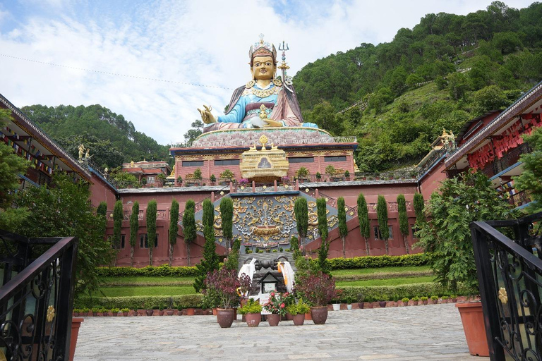 Katmandu: Wycieczka do klasztoru Pharping (jaskinia Asura i Yangleshö)