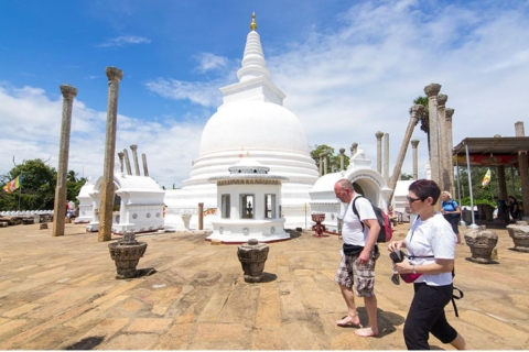 From Dambulla: Guided Tour to Ancient City of Anuradhapura