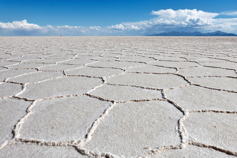 From San Pedro de Atacama: 4-Day Uyuni Salt Flats Tour