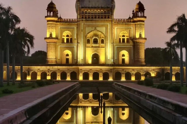 Delhi: Private Evening Tour Of Iconic Sights & Lights Delhi: Evening Tour With Car+Guide+Tickets+Dinner