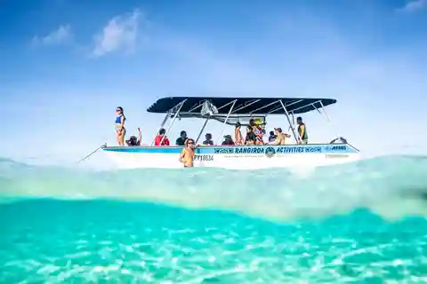 Rangiroa: Blue Lagoon, Bird Island, and Coral Garden Tour