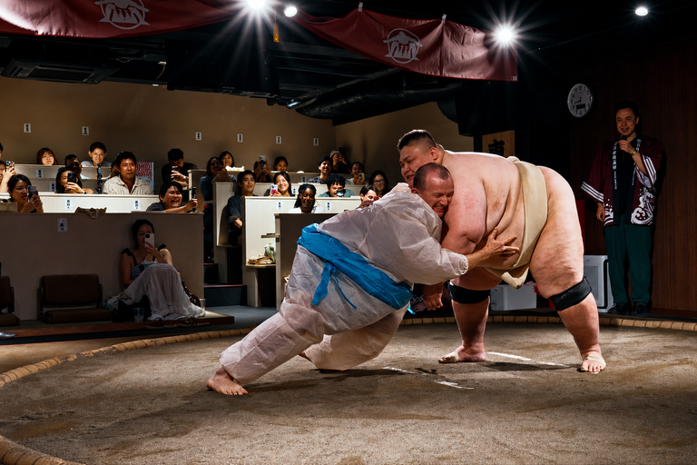 Tokyo: Shibuya Sumo Show with Experience & Photo