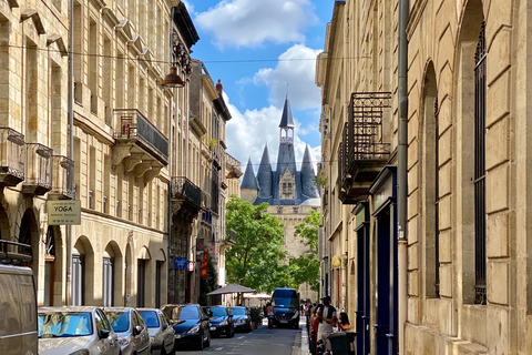 Bordeaux: Guided Walking Tour with English Speaking Guide