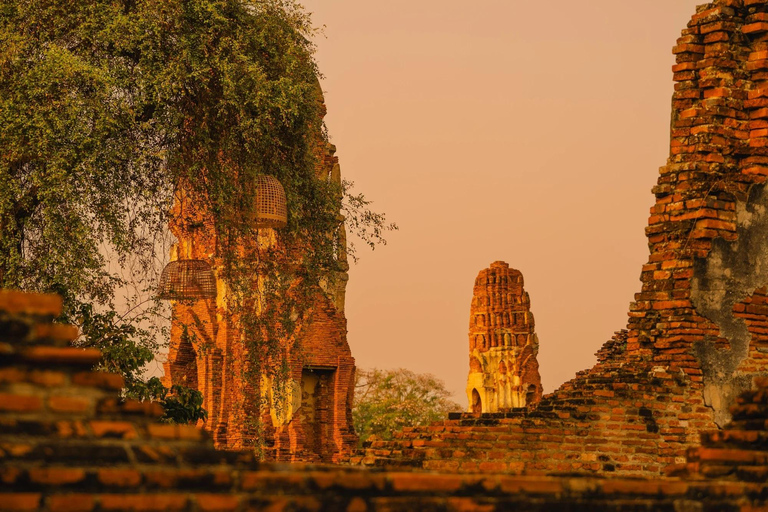 Bangkok: Ayutthaya Temples Day Trip with Sunset Cruise