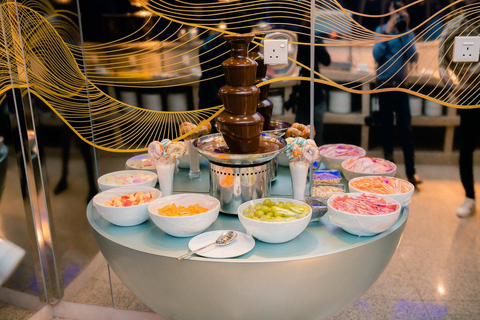 Colombo: Lotus Tower 360° Revolving Buffet & Tuk-Tuk Safari Meet at Lotus Tower Entrance: Restaurant Lunch/Dinner Buffet