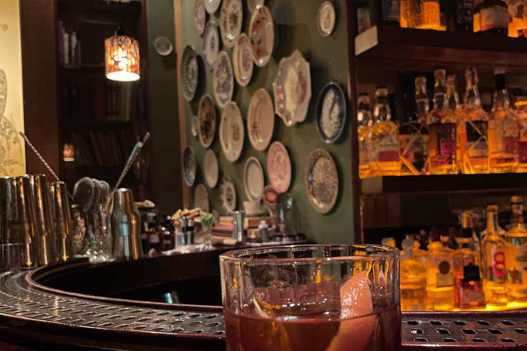 Belgrade: Nightlife Experience with Photos, Drinks, and Bars