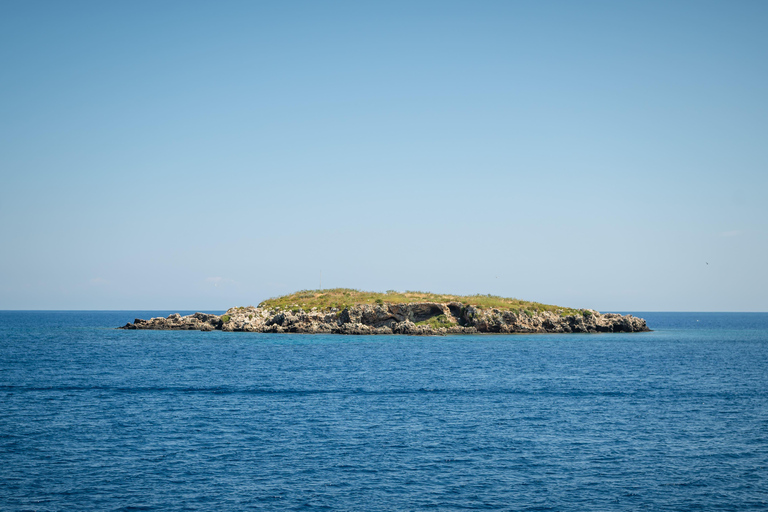 رحلة نصف يوم إلى البحيرة الزرقاء مع النقل من بافوس