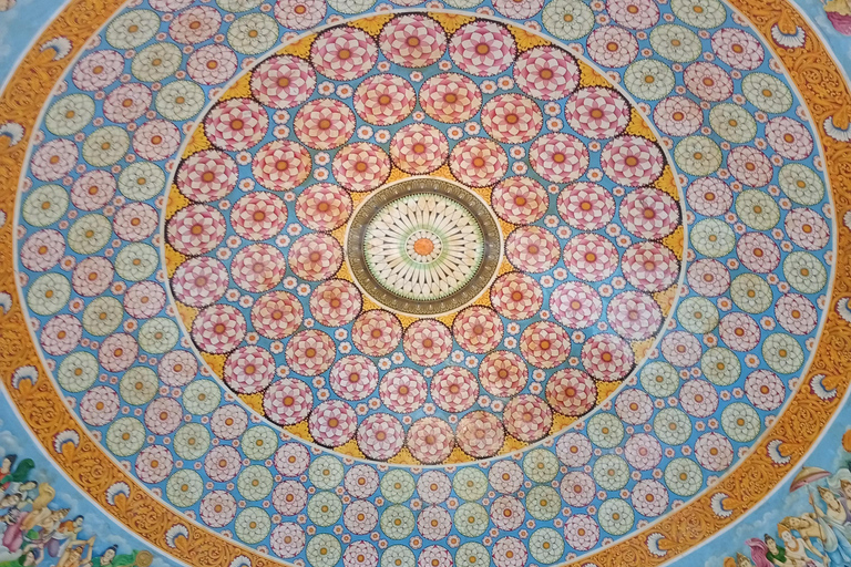 Kandy: Ambuluwawa Tower, Sacred Temple & Artisan Discovery