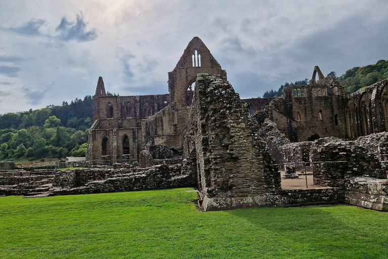 Cardiff: Wye Valley &amp; Tintern Abbey Private Day Voyage