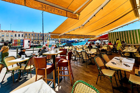 Sète: Boat ride and typical meal at the restaurant Sète: Boat ride and typical meal at a restaurant