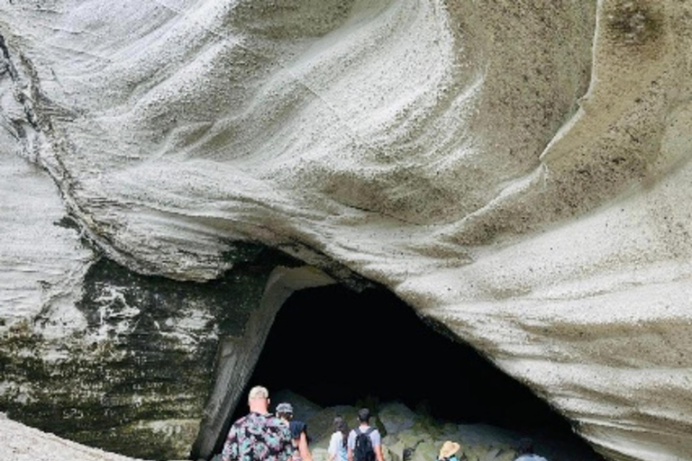 Port Vila: Lelepa Island Day Trip with Snorkeling & BBQ