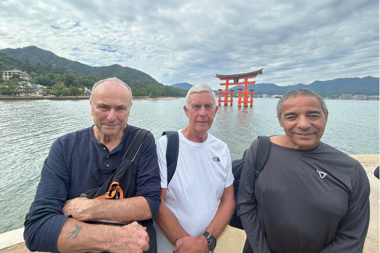 Hiroshima & Miyajima 1-Day Private Tour with Local Guide