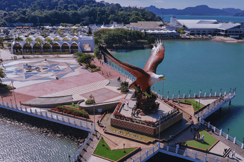 Visite privée en jet ski surpuissant à Langkawi avec vidéo par droneFORFAIT LUXE BRONZE INDIVIDUEL