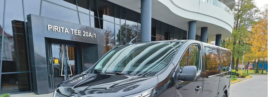 Transfer privato dall'aeroporto di Tallinn al centro di Tallinn