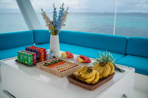 Phuket: Premium Speed Catamaran Tour to PhiPhi Maya Maiton Phuket: Premium Catamaran Tour to Phi Phi & Coral Island