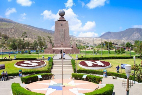 Quito: Mitad del Mundo, Teleférico i Virgen Del Panecillo