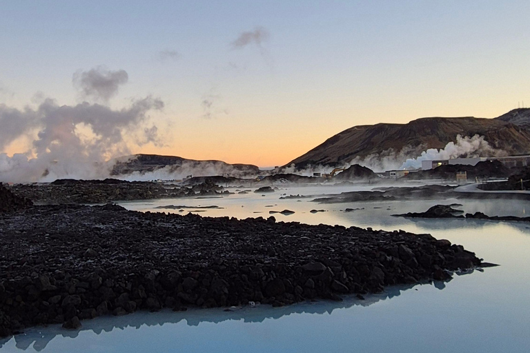 Reykjavik: 6-Day Iceland Tour with Accommodation