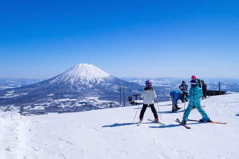 From Tokyo: Fujiyama Snow Resort Yeti Winter Ski Day Tour - Image 3