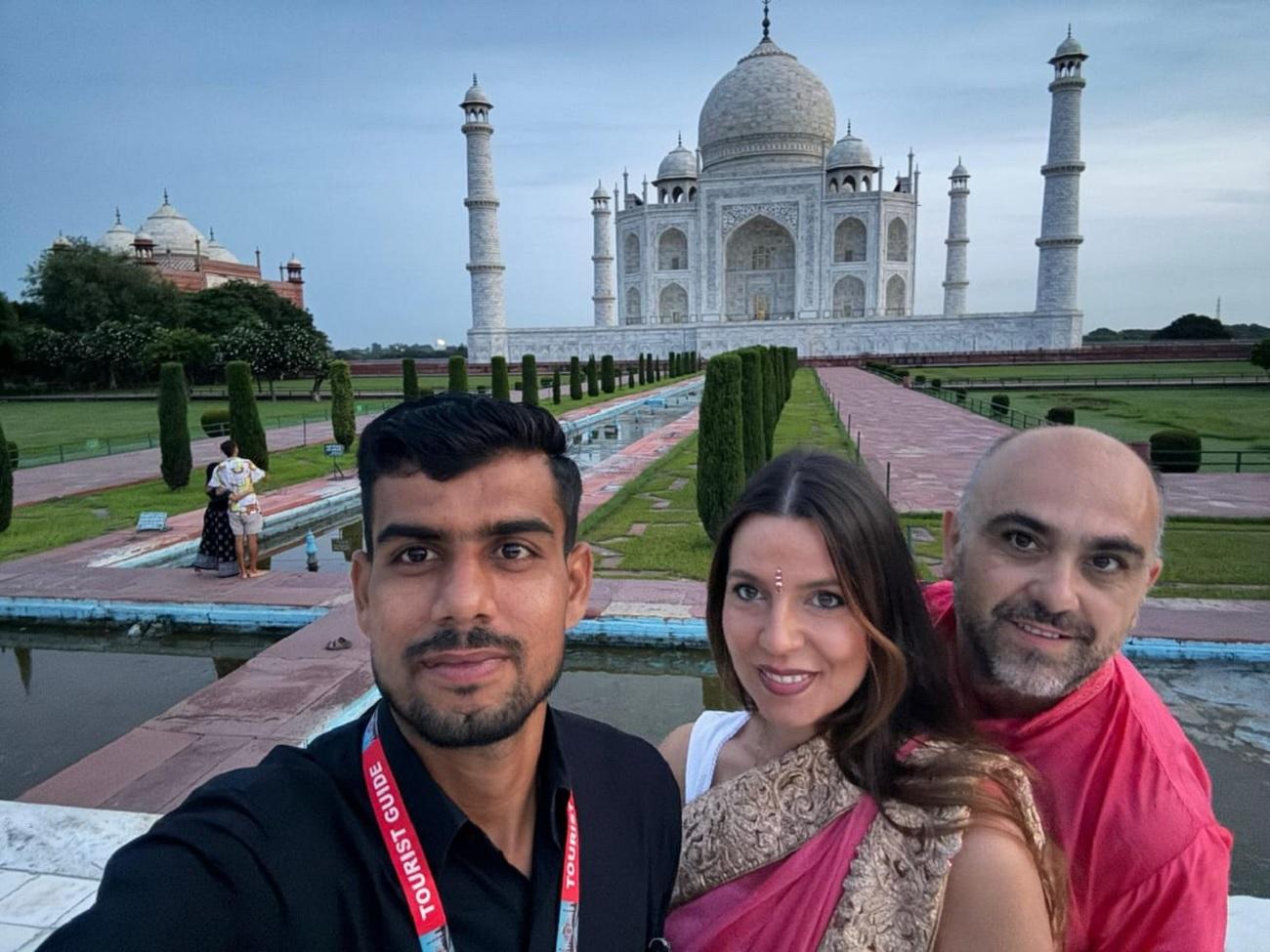Delhi: Übernachtungstour zum Taj Mahal und nach Agra mit Fatehpur Sikri