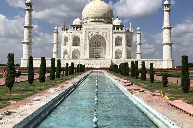 From Delhi: Agra Day Trip with Taj Mahal and Agra FortAC Car and Tour Guide Service Only