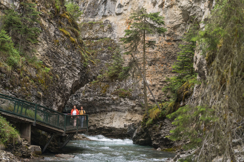 Excursion d'une journée dans la région de Banff et dans le canyon au départ de Calgary ou de Banff09:35 Prise en charge au Banff Aspen Lodge